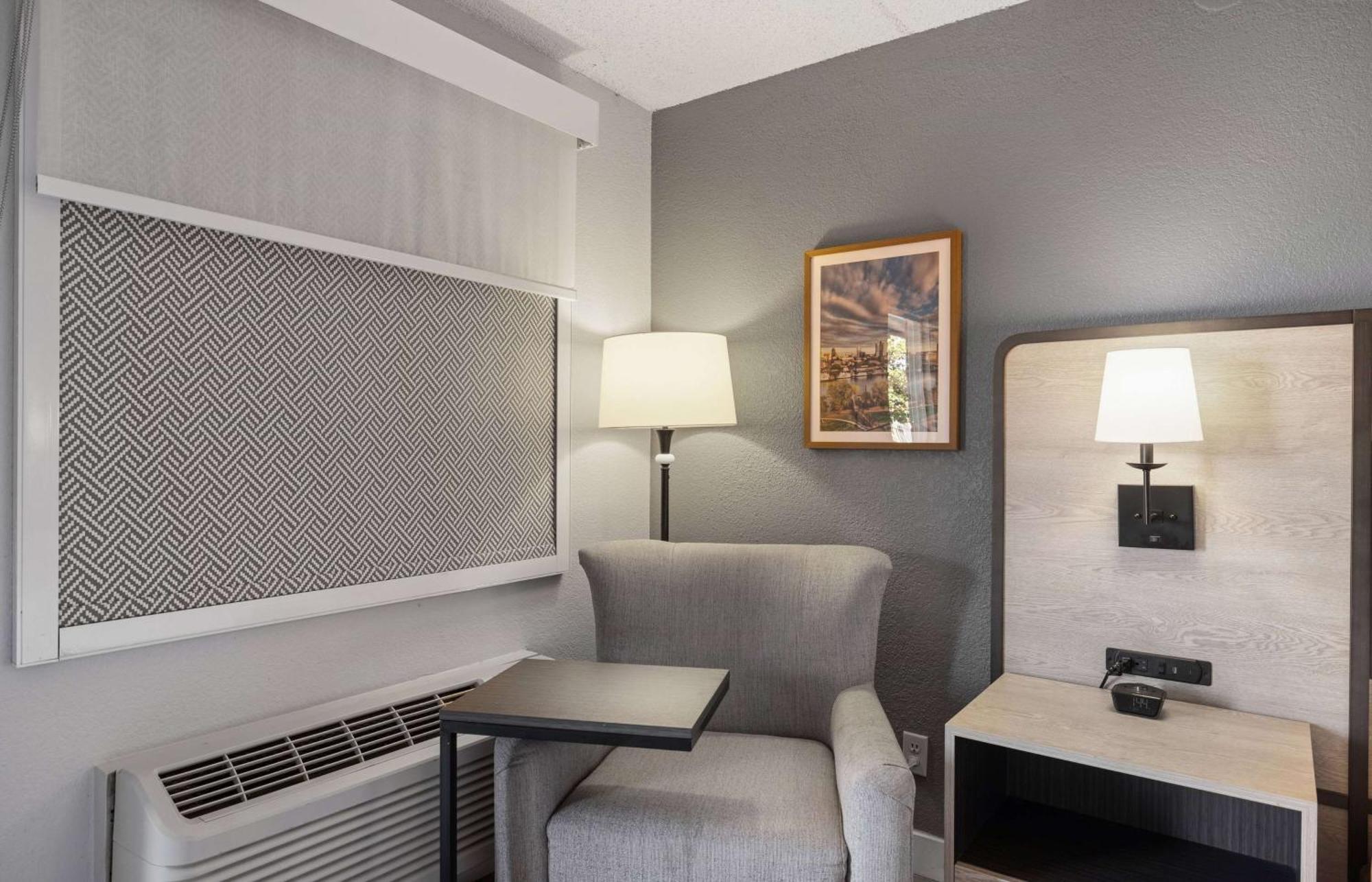 La Quinta Inn By Wyndham Stockton Buitenkant foto
