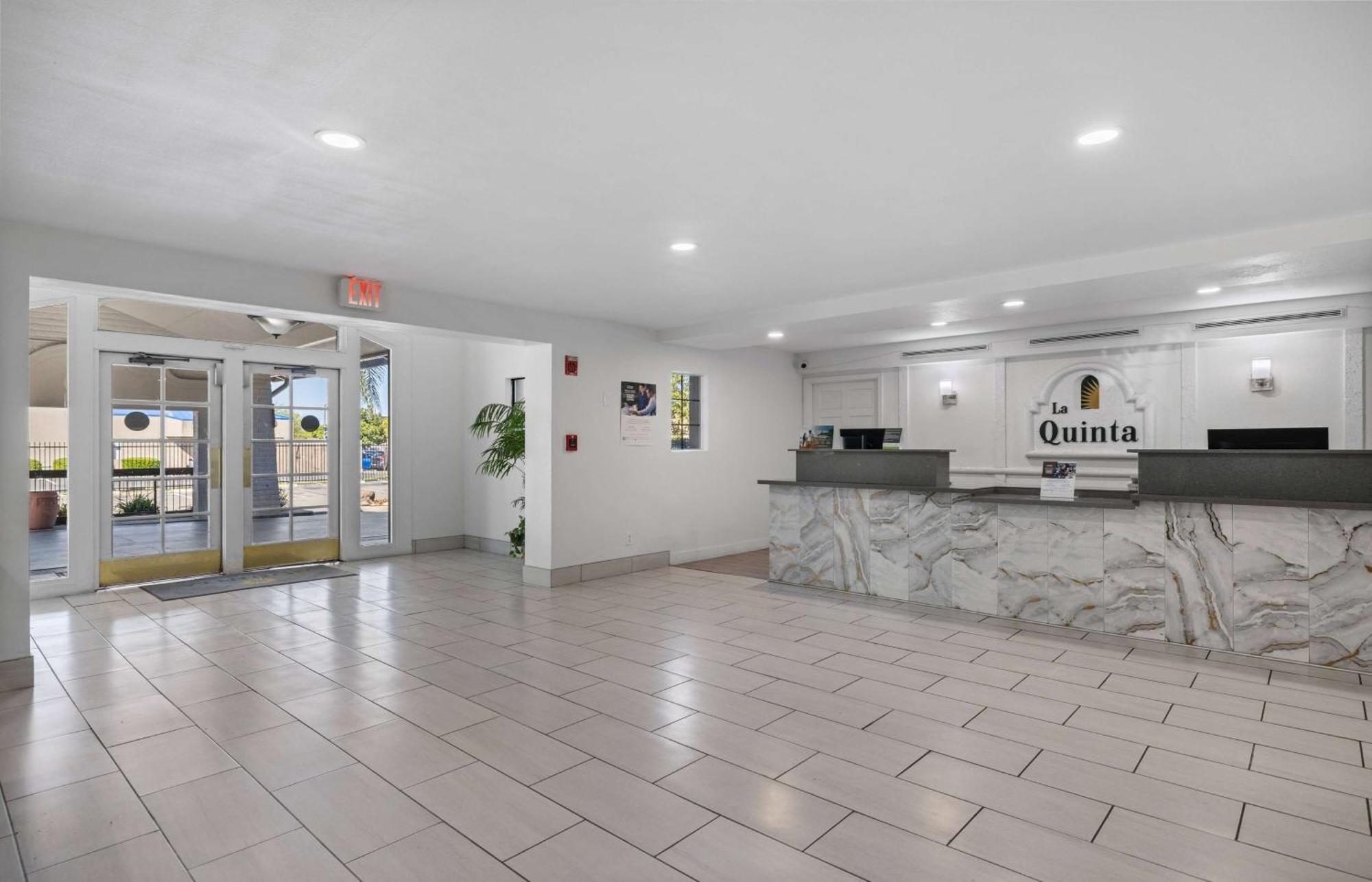 La Quinta Inn By Wyndham Stockton Buitenkant foto